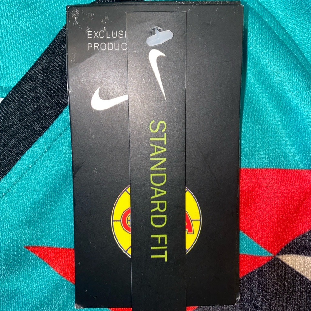 NIKE SOCCER JERSEY - Picture 3 of 5
